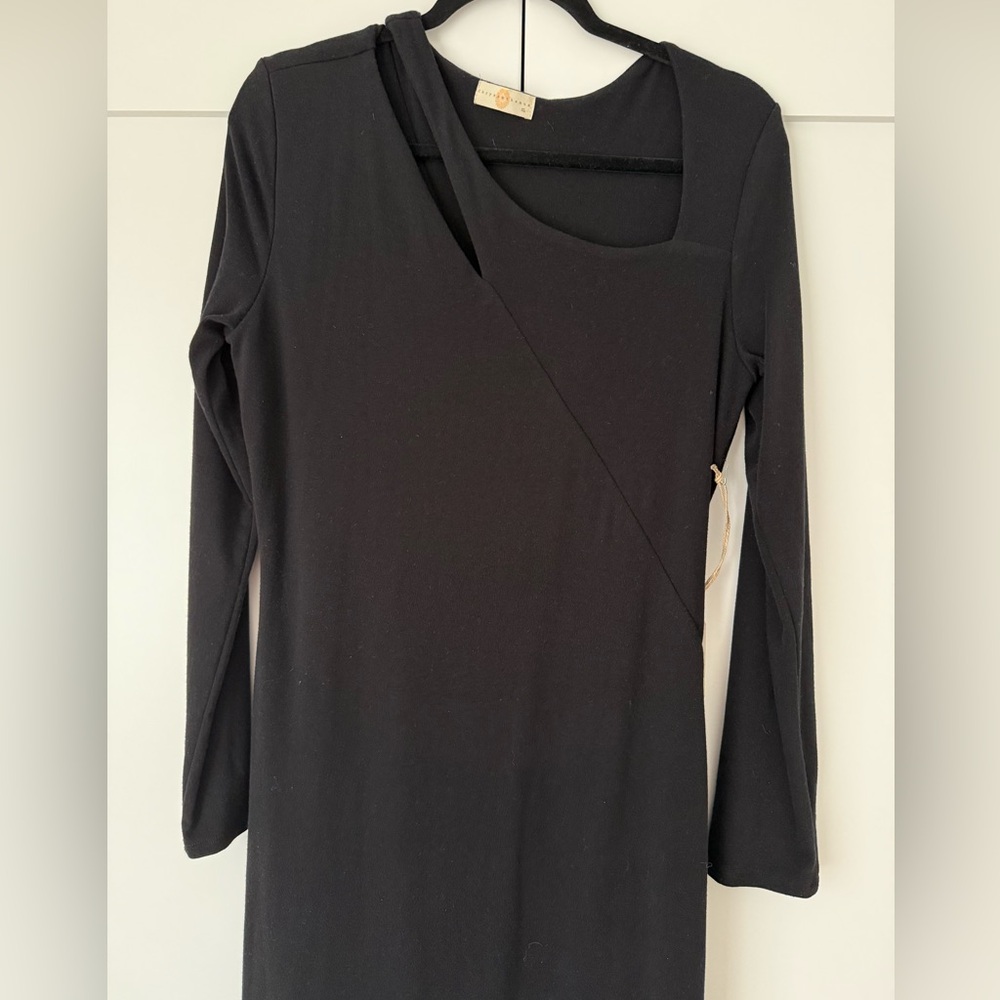 Boutique brand cutout midi dress